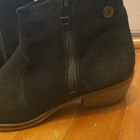 Steve Madden black suede cowboy booties 🤠 - Picture 5 of 11